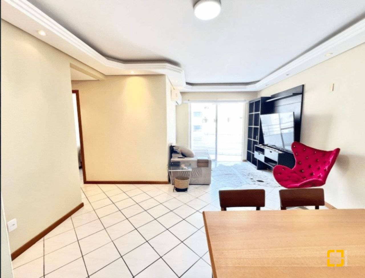 Apartamento com 81m², 3 quartos (sendo 1 suíte), 1 garagem, no bairro Abraão em Florianópolis