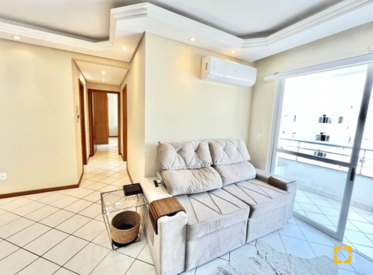 Apartamento com 81m², 3 quartos (sendo 1 suíte), 1 garagem, no bairro Abraão em Florianópolis