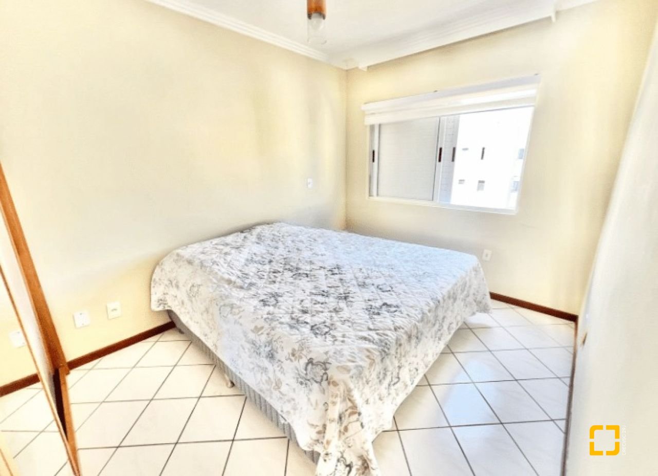 Apartamento com 81m², 3 quartos (sendo 1 suíte), 1 garagem, no bairro Abraão em Florianópolis