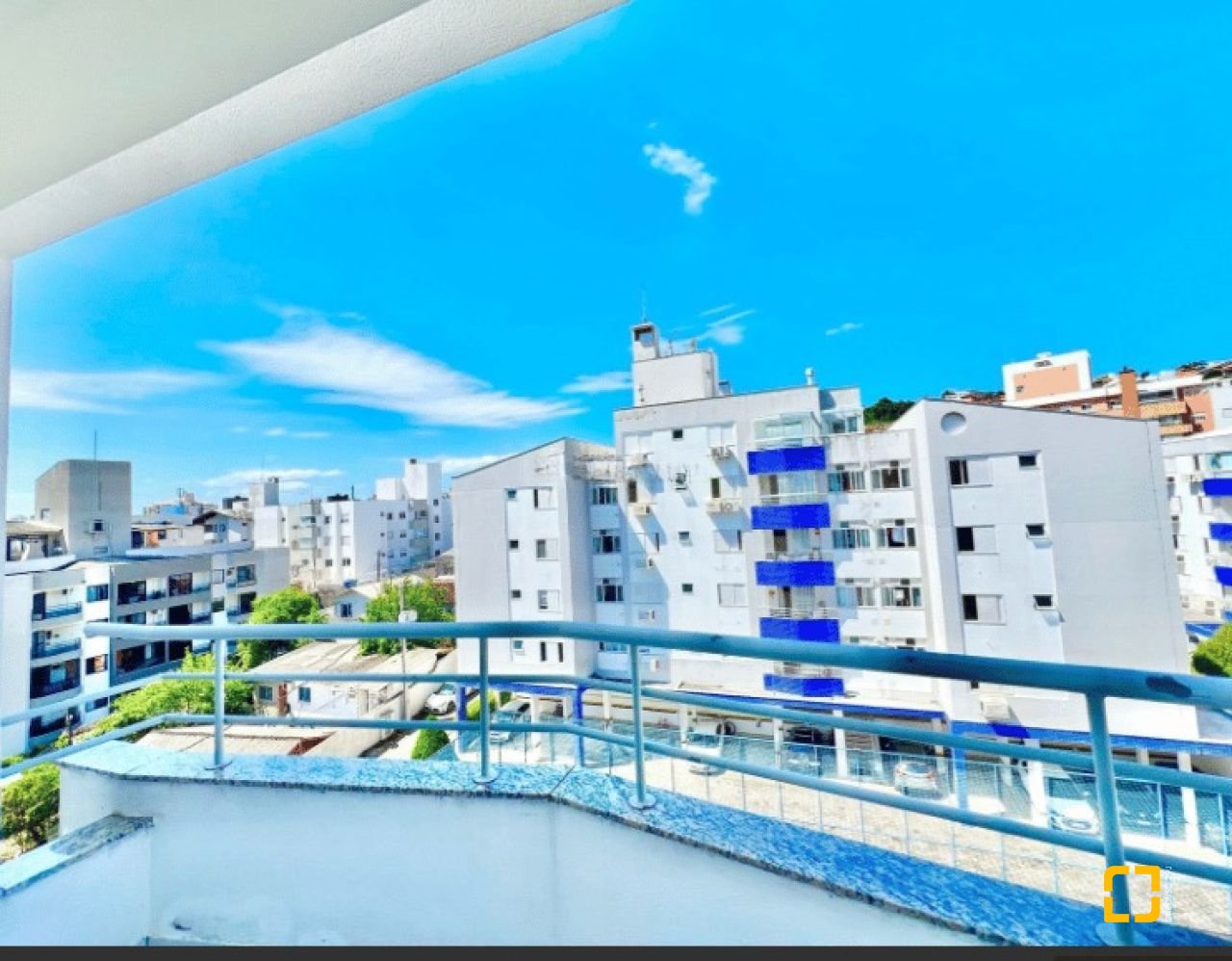 Apartamento com 81m², 3 quartos (sendo 1 suíte), 1 garagem, no bairro Abraão em Florianópolis