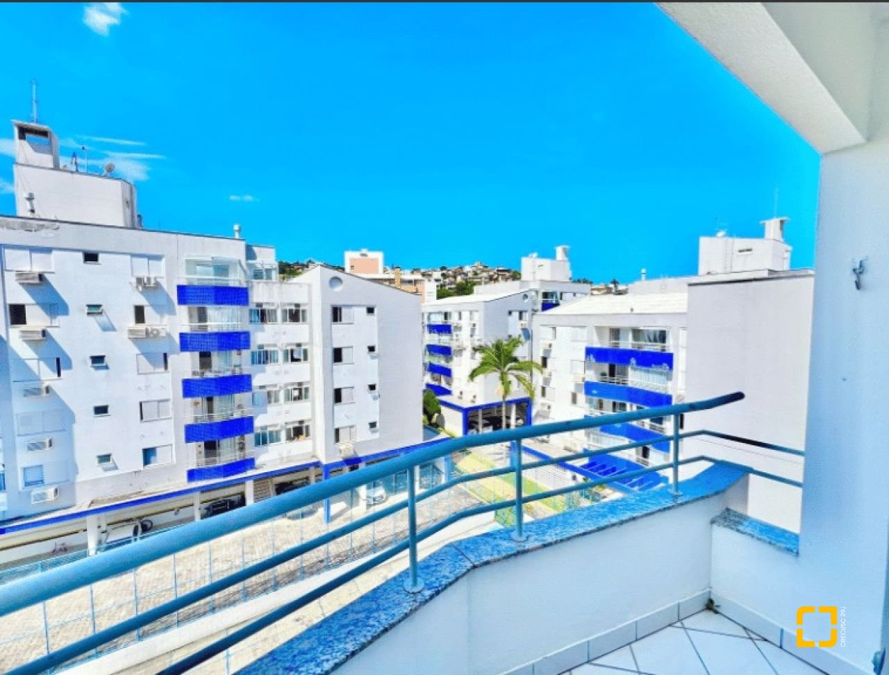 Apartamento com 81m², 3 quartos (sendo 1 suíte), 1 garagem, no bairro Abraão em Florianópolis