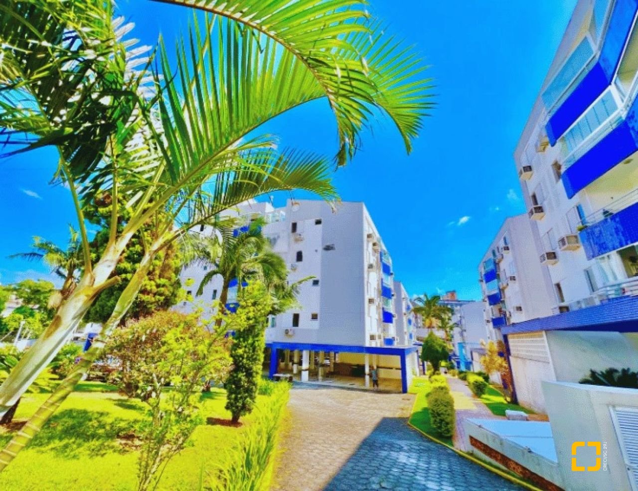 Apartamento com 81m², 3 quartos (sendo 1 suíte), 1 garagem, no bairro Abraão em Florianópolis