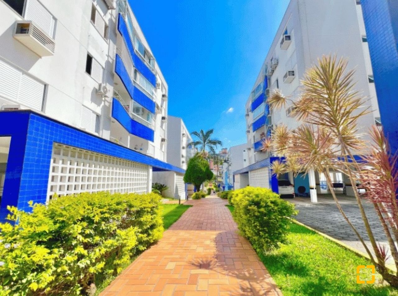 Apartamento com 81m², 3 quartos (sendo 1 suíte), 1 garagem, no bairro Abraão em Florianópolis