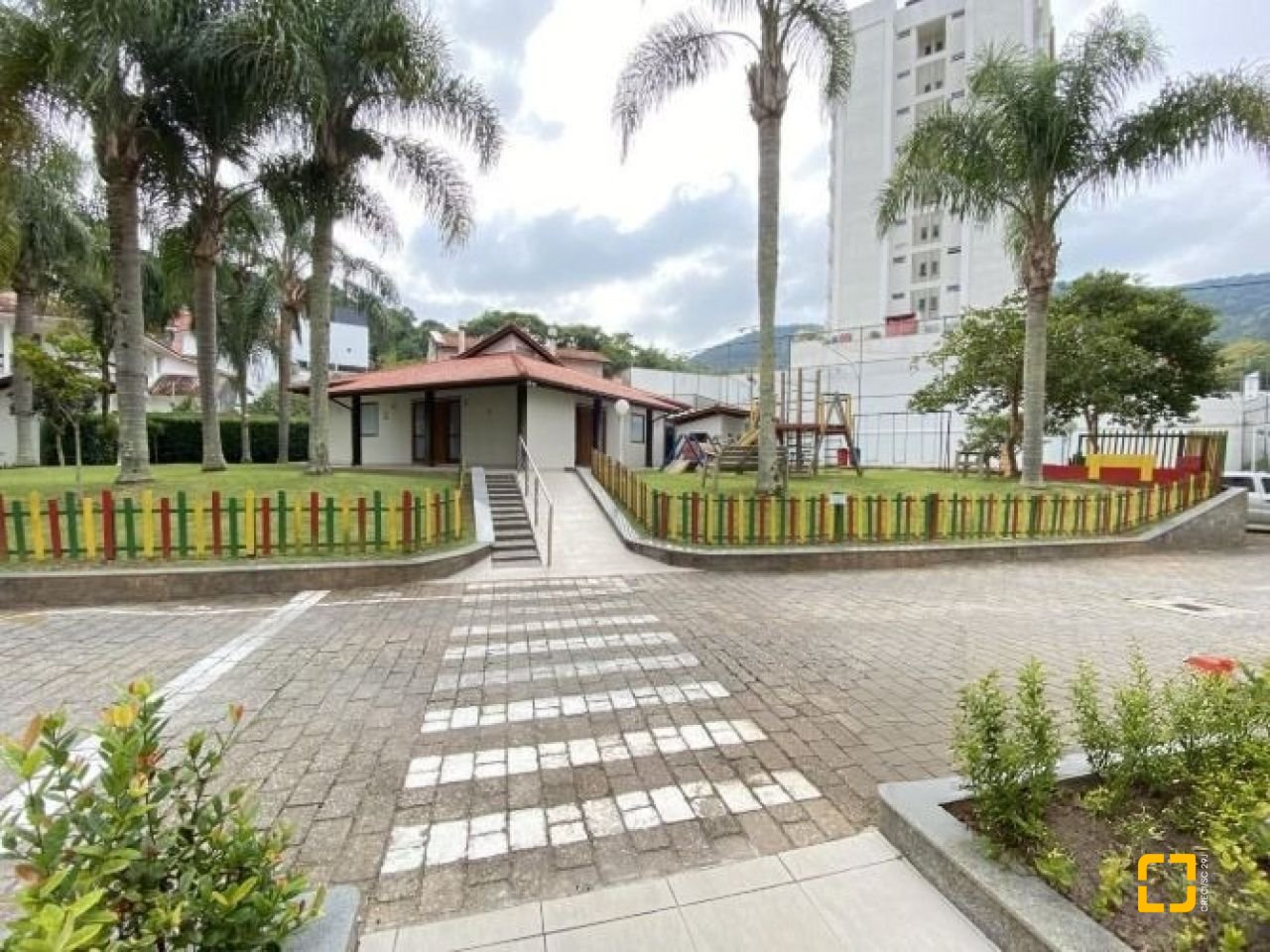 Apartamento com 64m², 2 quartos, 1 garagem, no bairro Itacorubi em Florianópolis