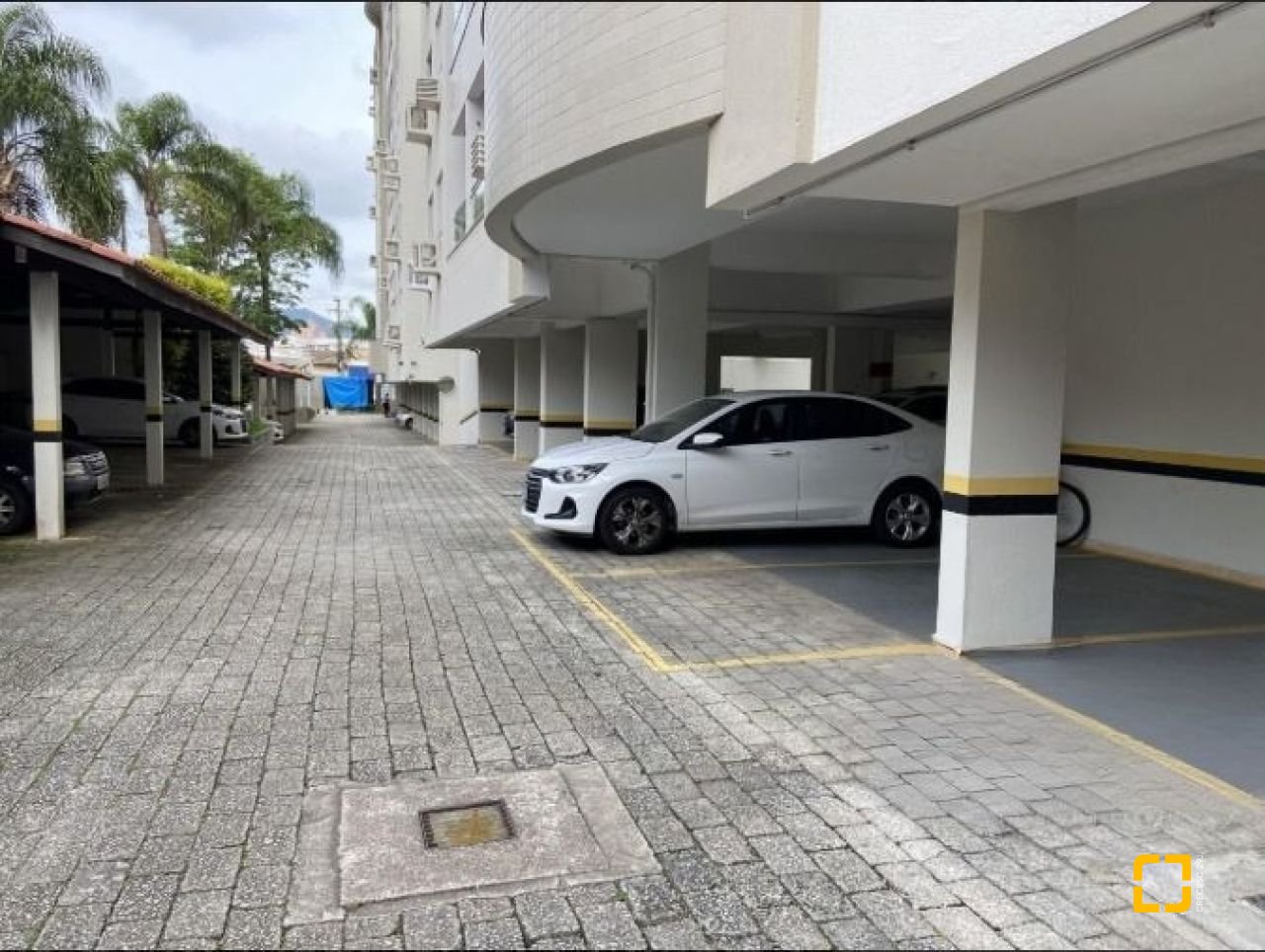 Apartamento com 64m², 2 quartos, 1 garagem, no bairro Itacorubi em Florianópolis
