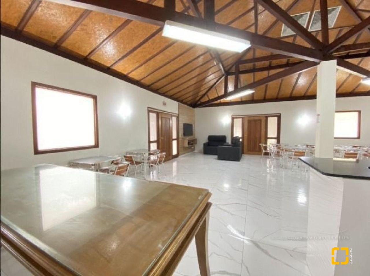 Apartamento com 64m², 2 quartos, 1 garagem, no bairro Itacorubi em Florianópolis