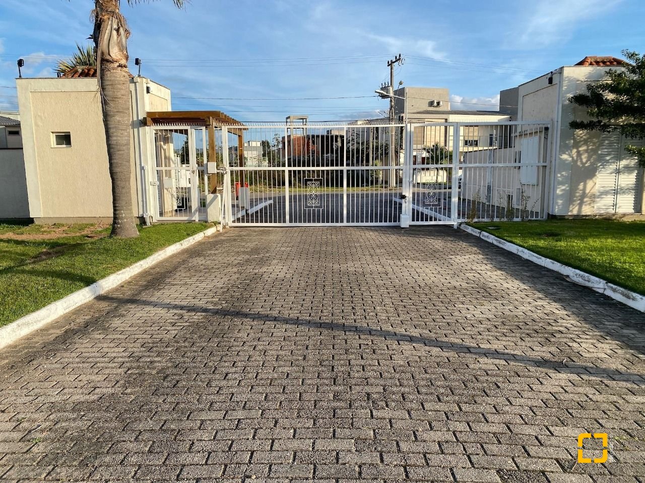 Terreno com 387m², no bairro Campeche em Florianópolis