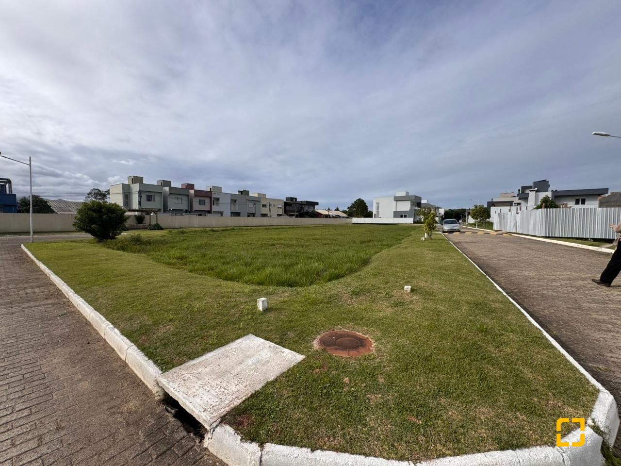 Terreno com 387m², no bairro Campeche em Florianópolis