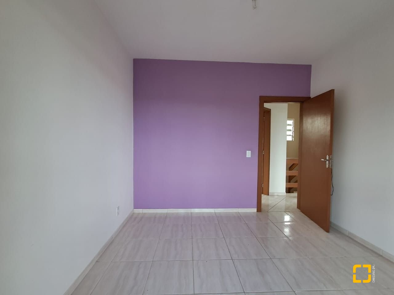 Casa com 200m², 5 quartos, 3 garagens, no bairro São João do Rio Vermelho em Florianópolis
