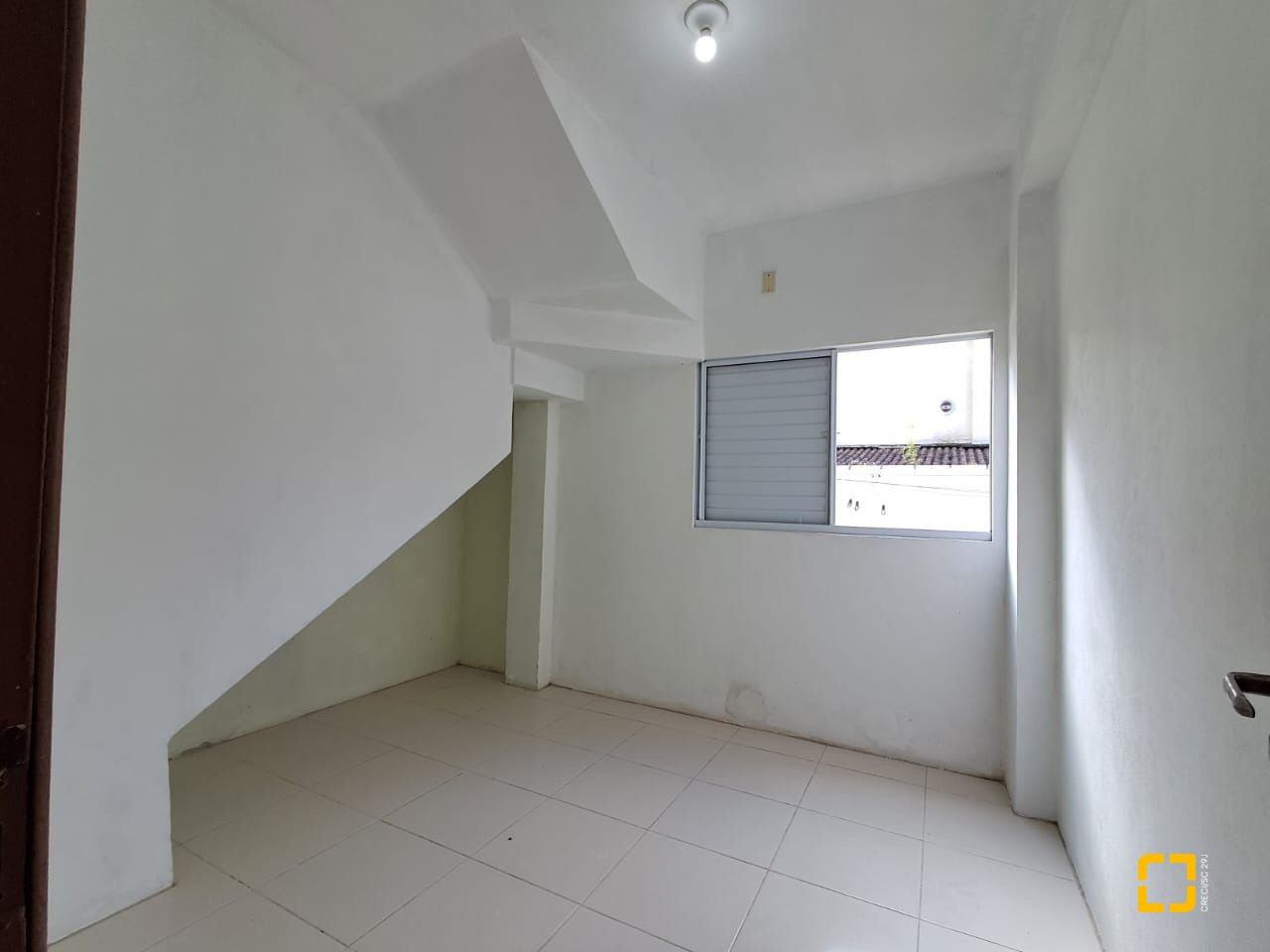 Casa com 200m², 5 quartos, 3 garagens, no bairro São João do Rio Vermelho em Florianópolis