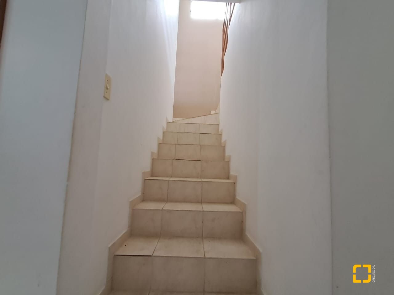 Casa com 200m², 5 quartos, 3 garagens, no bairro São João do Rio Vermelho em Florianópolis