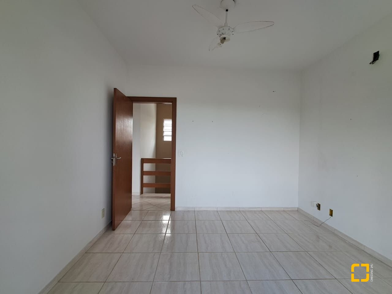 Casa com 200m², 5 quartos, 3 garagens, no bairro São João do Rio Vermelho em Florianópolis