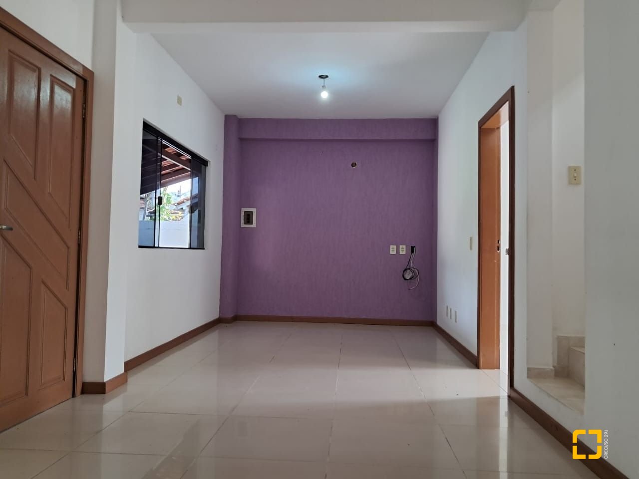 Casa com 200m², 5 quartos, 3 garagens, no bairro São João do Rio Vermelho em Florianópolis