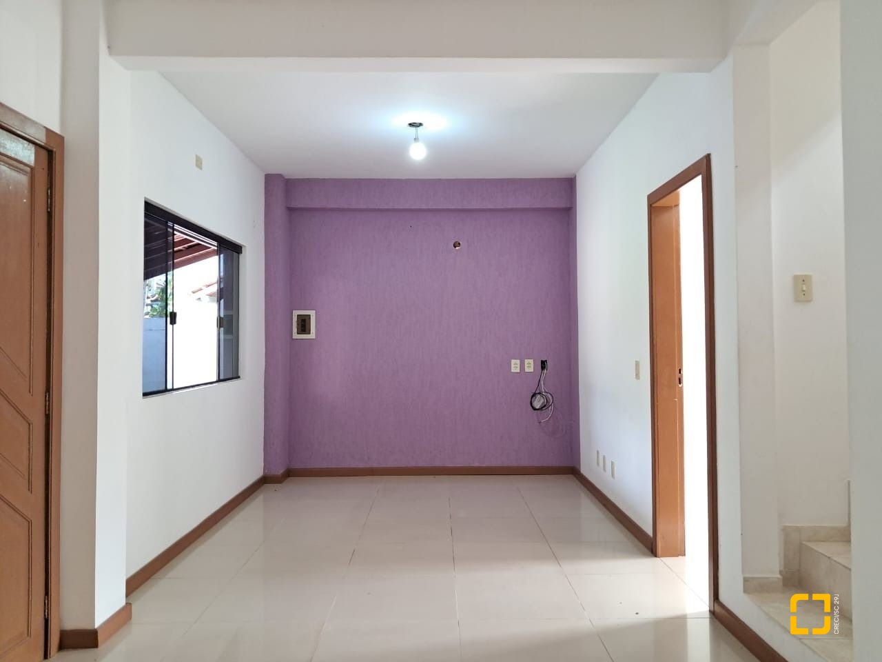 Casa com 200m², 5 quartos, 3 garagens, no bairro São João do Rio Vermelho em Florianópolis