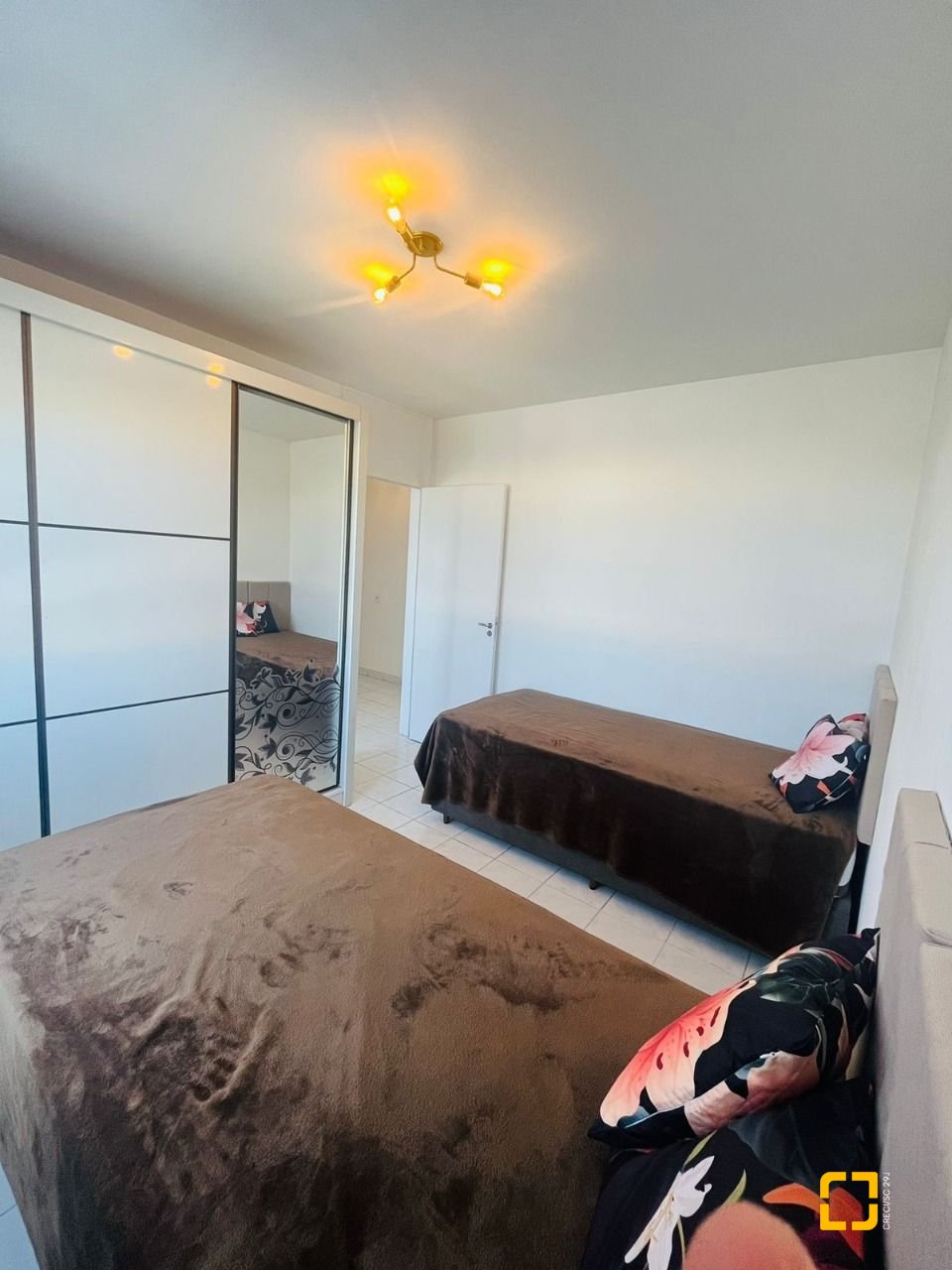 Apartamento com 86m², 4 quartos (sendo 1 suíte), 1 garagem, no bairro Capoeiras em Florianópolis