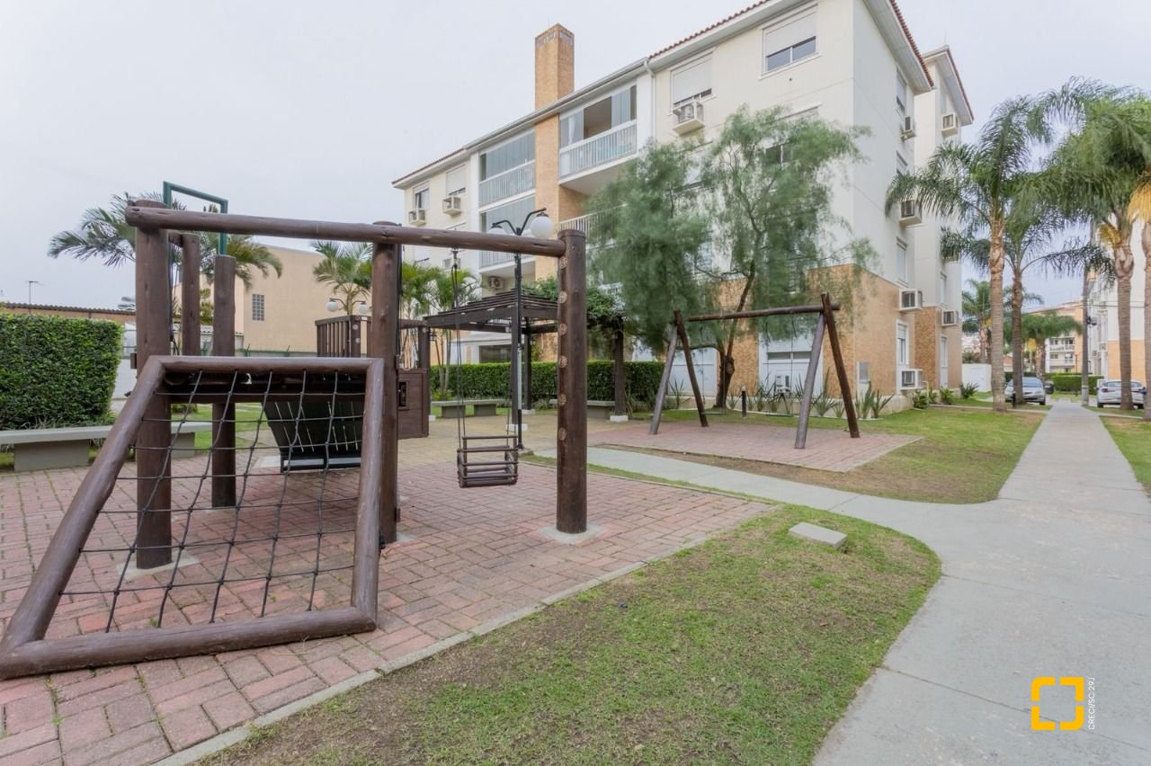 Apartamento com 86m², 4 quartos (sendo 1 suíte), 1 garagem, no bairro Capoeiras em Florianópolis