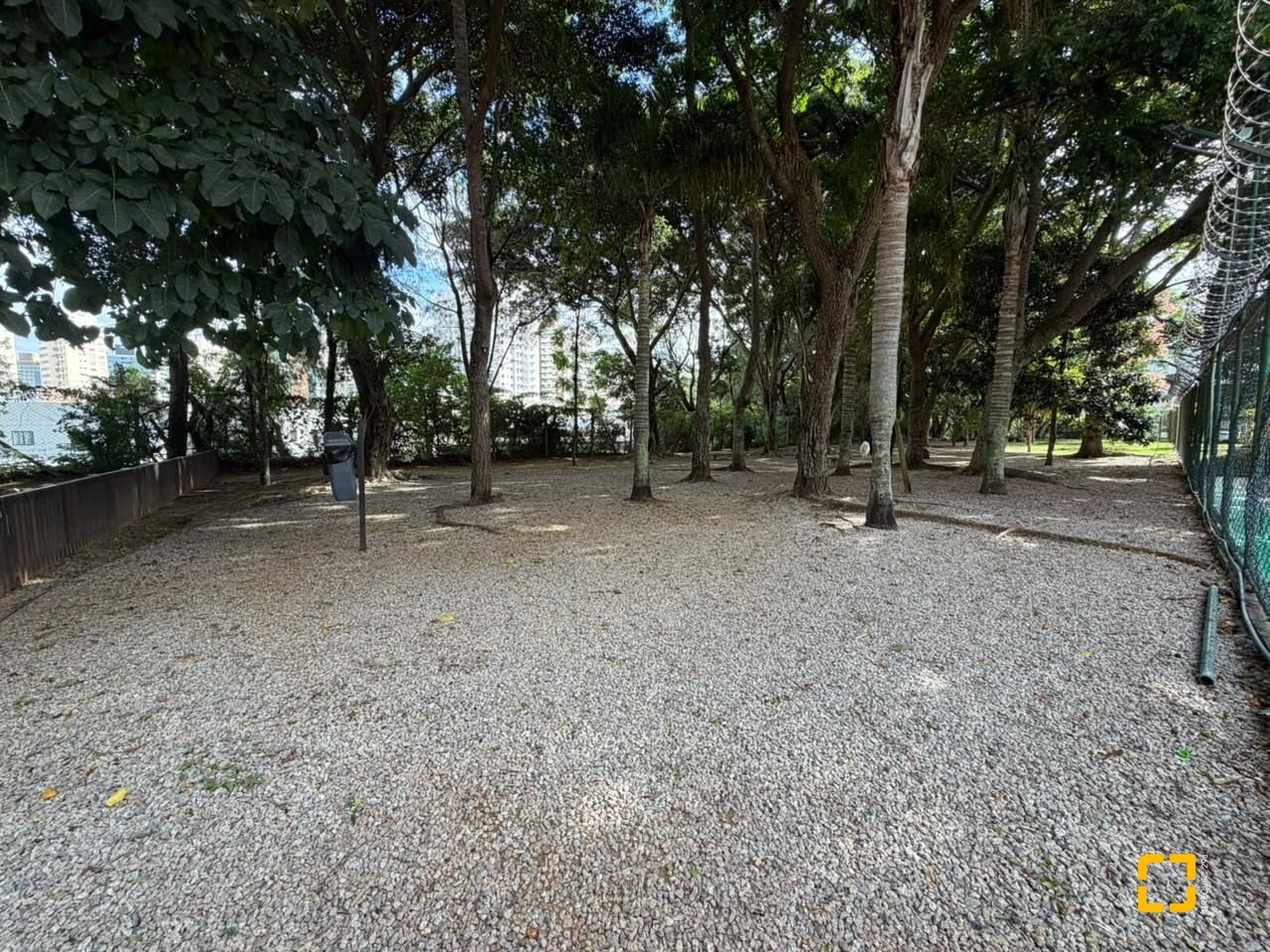 Apartamento com 86m², 4 quartos (sendo 1 suíte), 1 garagem, no bairro Capoeiras em Florianópolis