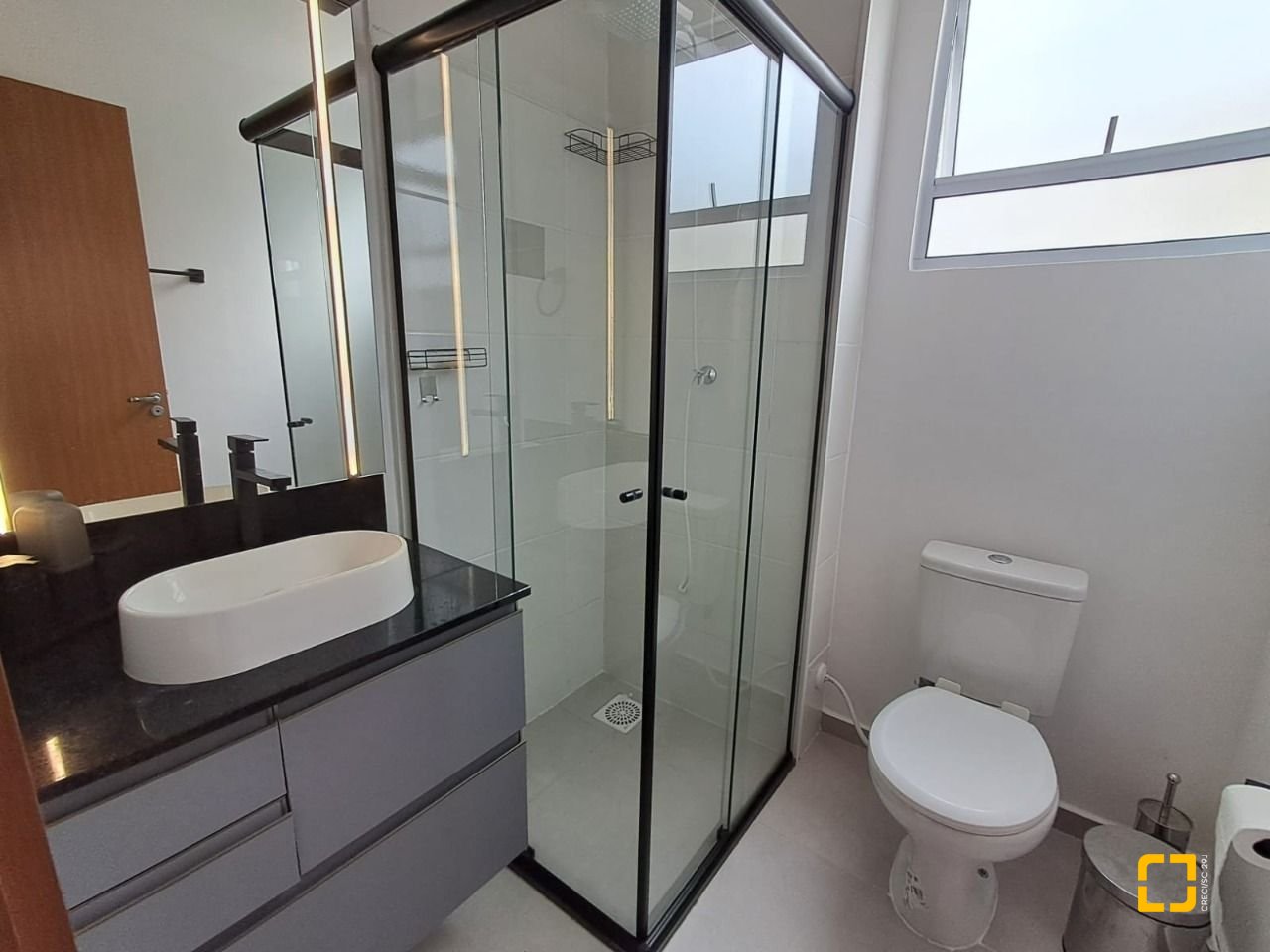Apartamento com 48m², 2 quartos, 1 garagem, no bairro Jardim Janaina em Biguaçu