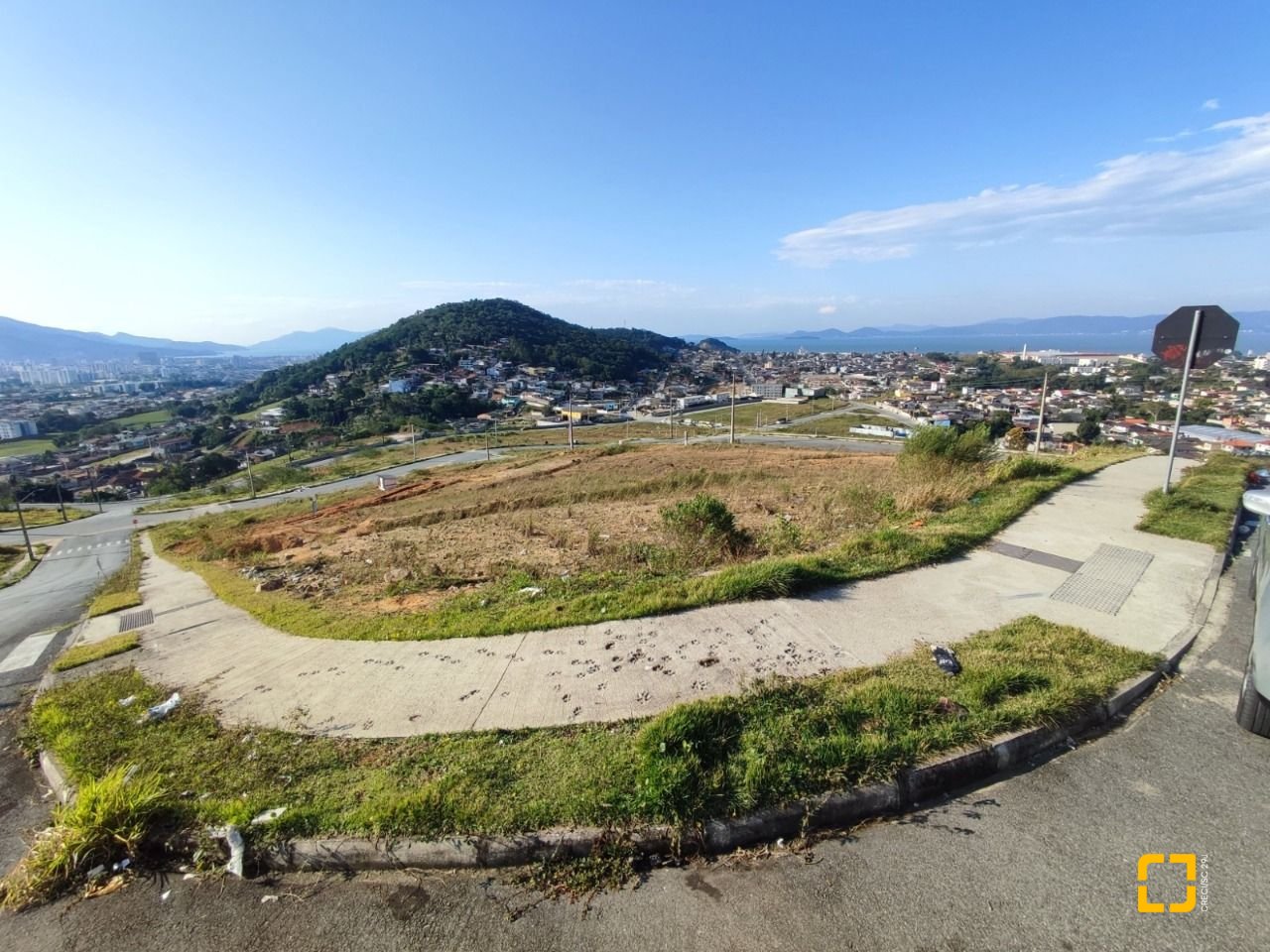 Terreno com 467m², no bairro Jardim Janaina em Biguaçu