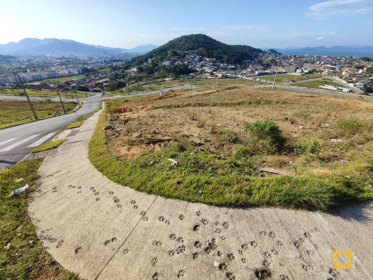 Terreno com 467m², no bairro Jardim Janaina em Biguaçu