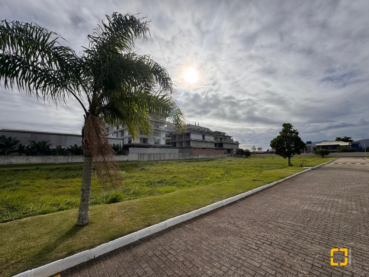 Terreno com 390m², no bairro Campeche em Florianópolis