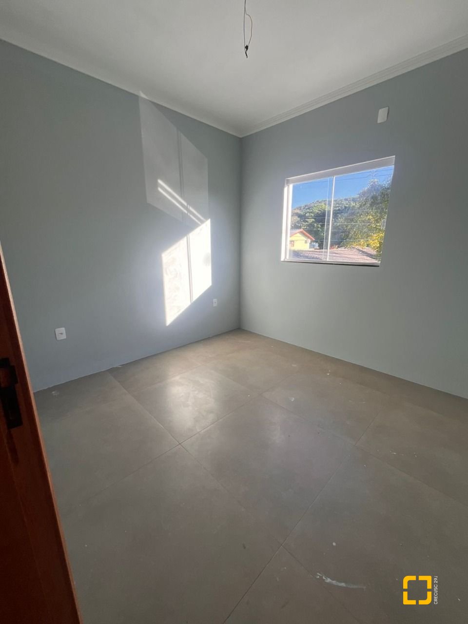 Casa com 108m², 4 quartos (sendo 1 suíte), 2 garagens, no bairro Rio Vermelho em Florianópolis