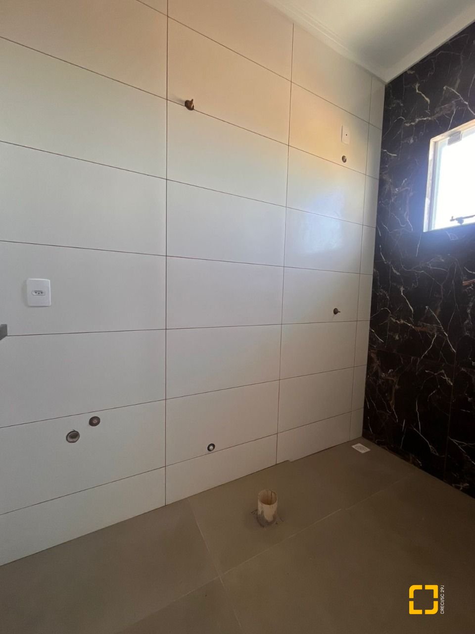 Casa com 108m², 4 quartos (sendo 1 suíte), 2 garagens, no bairro Rio Vermelho em Florianópolis
