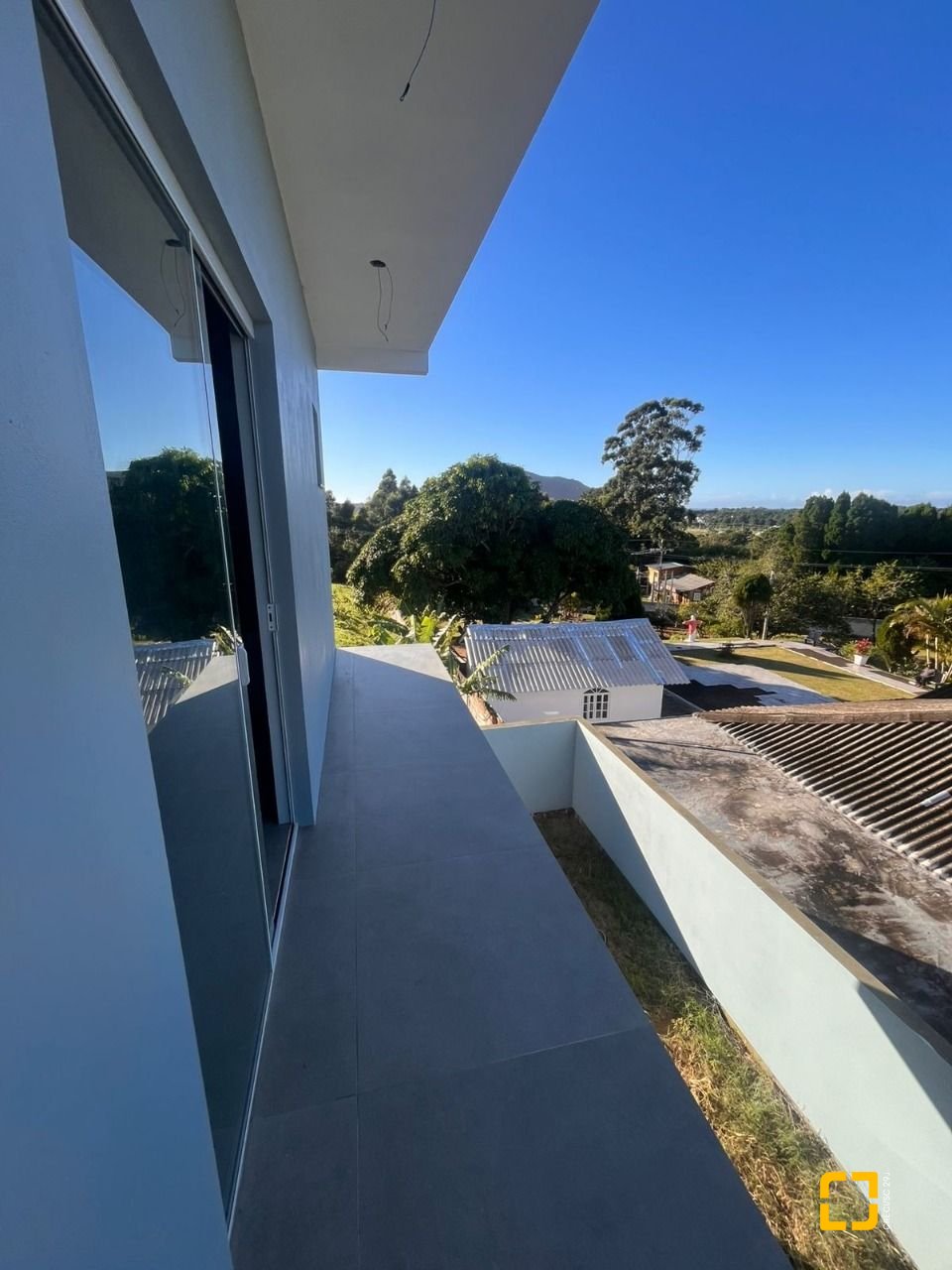 Casa com 108m², 4 quartos (sendo 1 suíte), 2 garagens, no bairro Rio Vermelho em Florianópolis