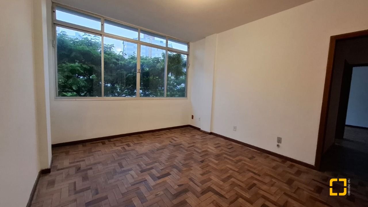 Apartamento com 71m², 2 quartos, 1 garagem, no bairro Centro em Florianópolis