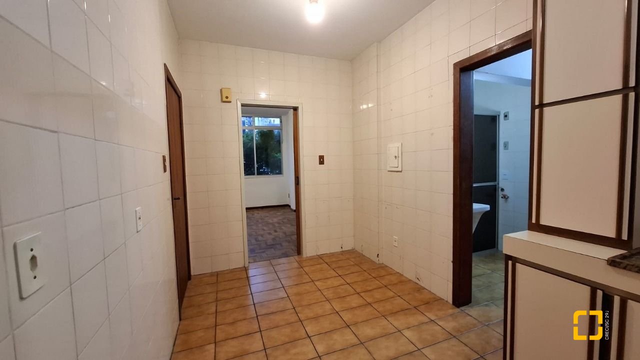 Apartamento com 71m², 2 quartos, 1 garagem, no bairro Centro em Florianópolis