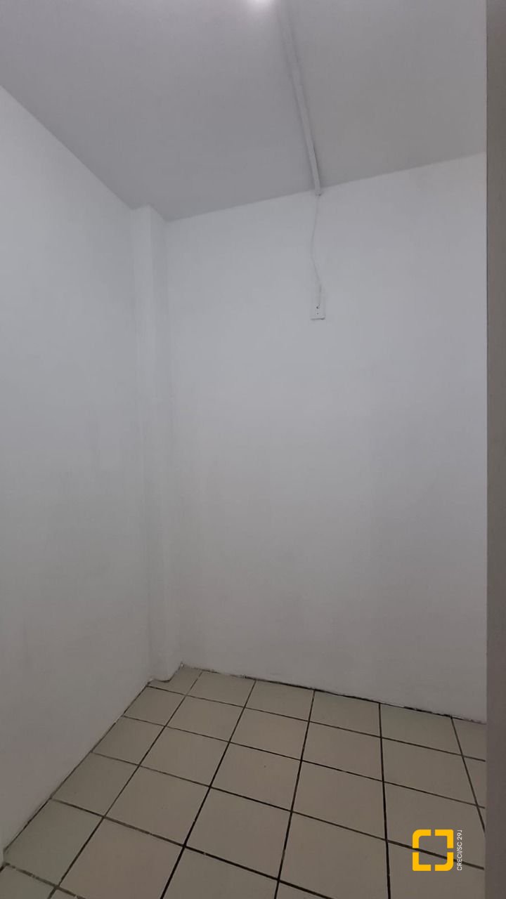 Apartamento com 71m², 2 quartos, 1 garagem, no bairro Centro em Florianópolis