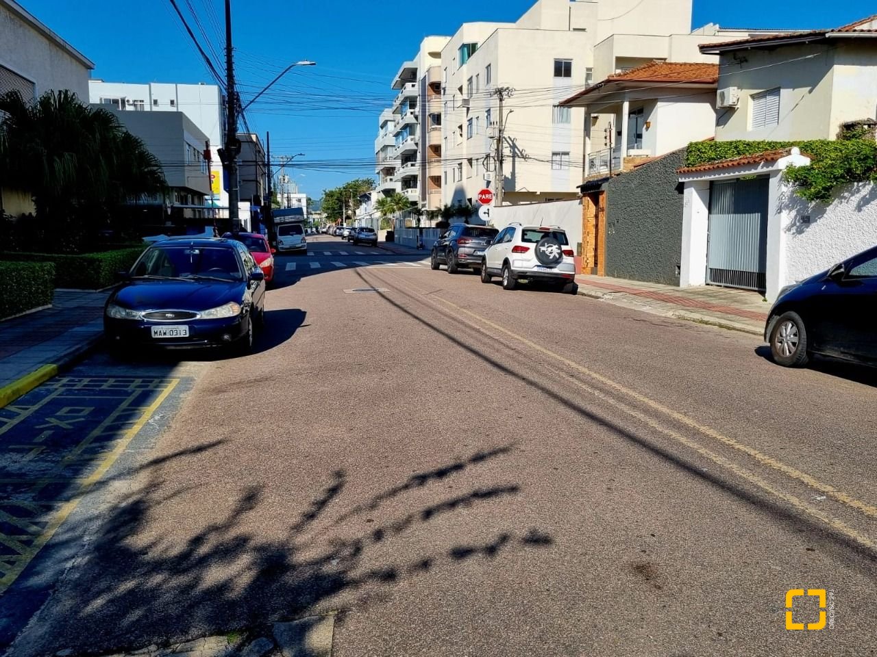Casa com 142m², 4 quartos (sendo 1 suíte), 2 garagens, no bairro Balneário em Florianópolis