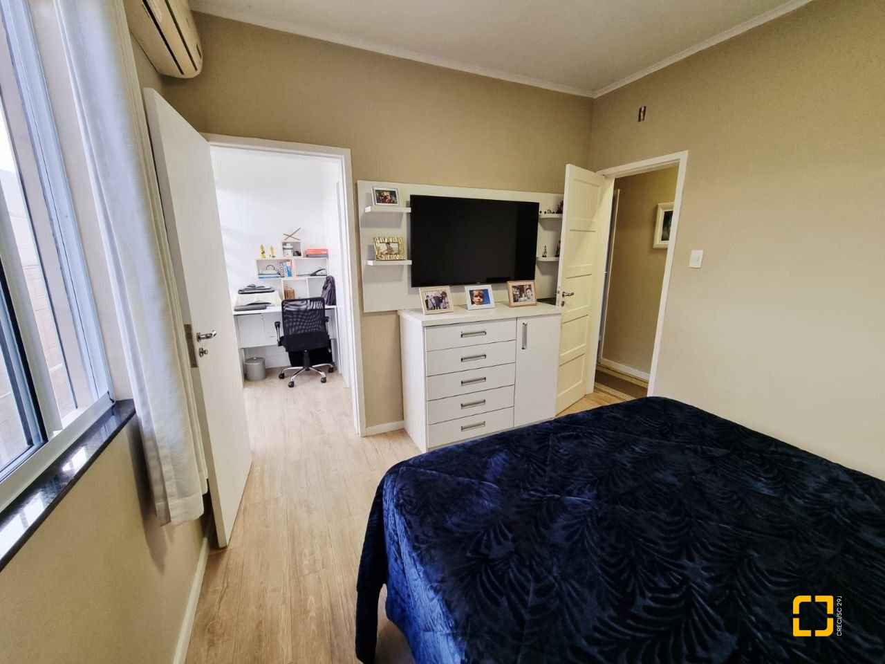 Casa com 142m², 4 quartos (sendo 1 suíte), 2 garagens, no bairro Balneário em Florianópolis