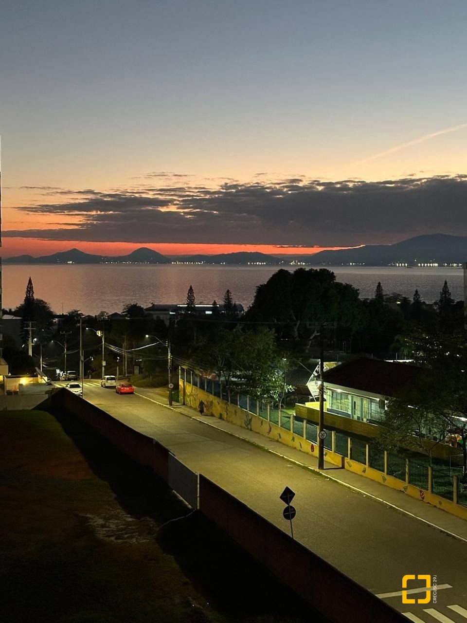 Apartamento com 94m², 4 quartos (sendo 1 suíte), 2 garagens, no bairro Jardim Atlântico em Florianópolis