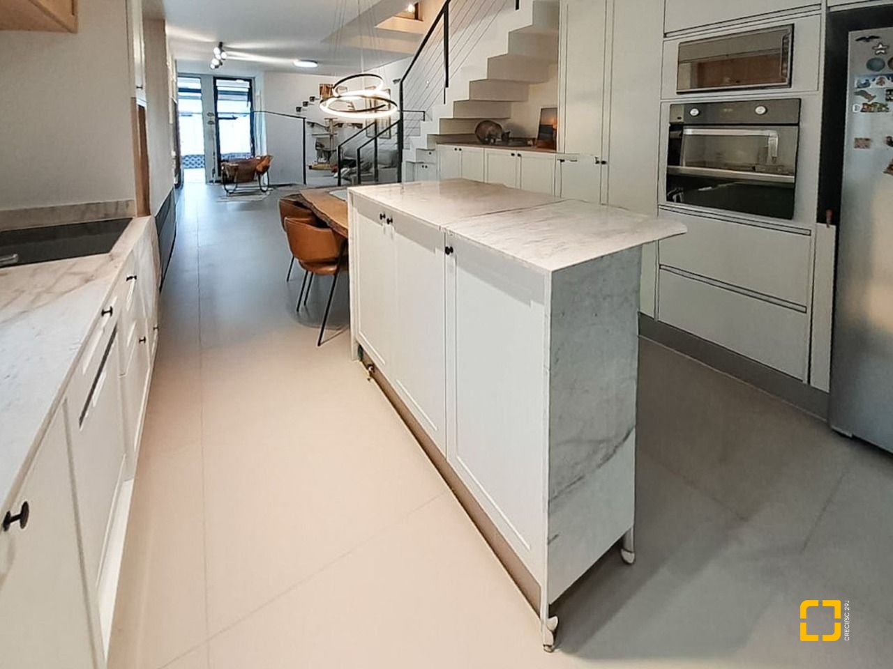 Casa com 123m², 4 quartos (sendo 1 suíte), 2 garagens, no bairro Campeche em Florianópolis