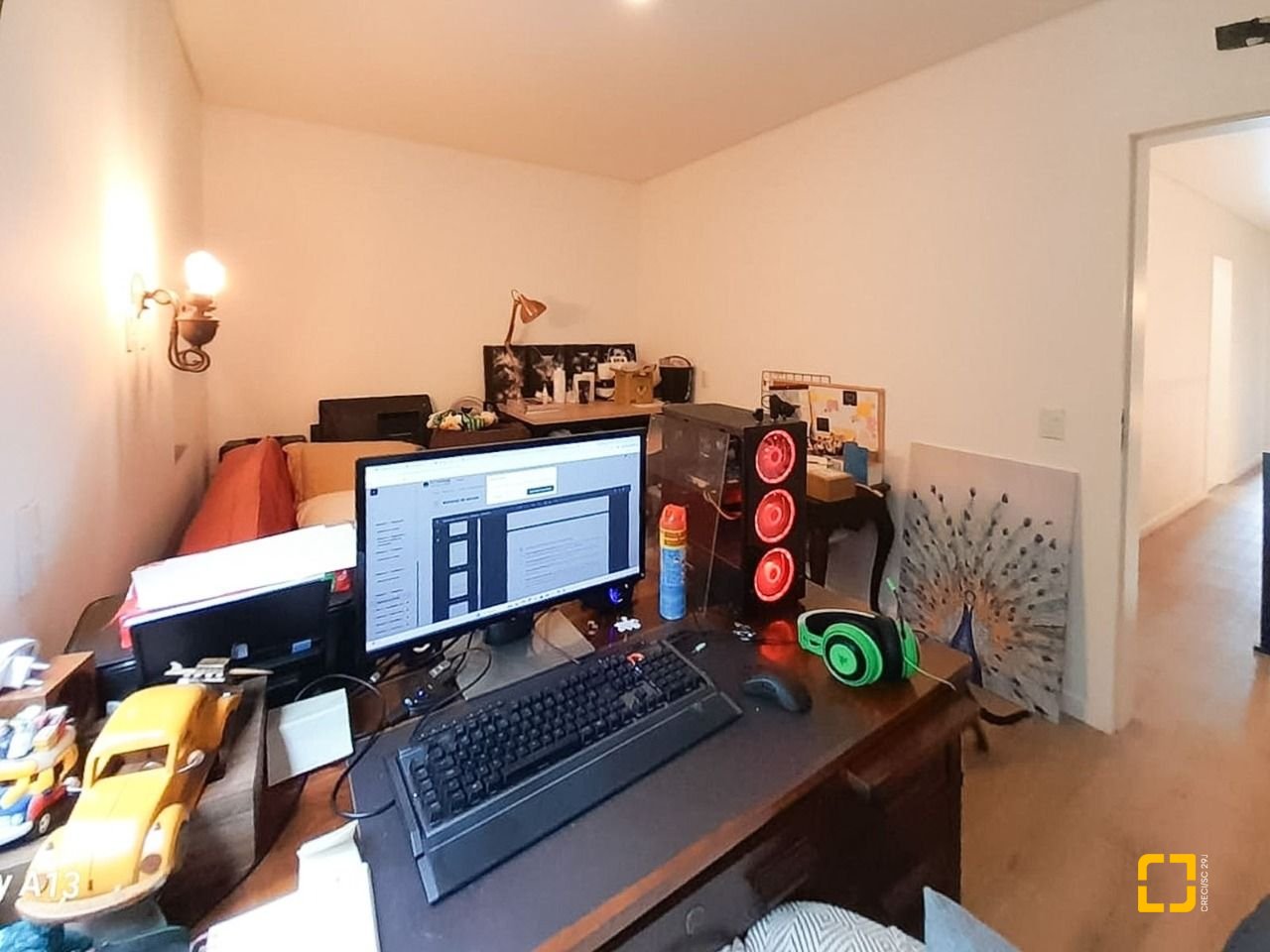 Casa com 123m², 4 quartos (sendo 1 suíte), 2 garagens, no bairro Campeche em Florianópolis