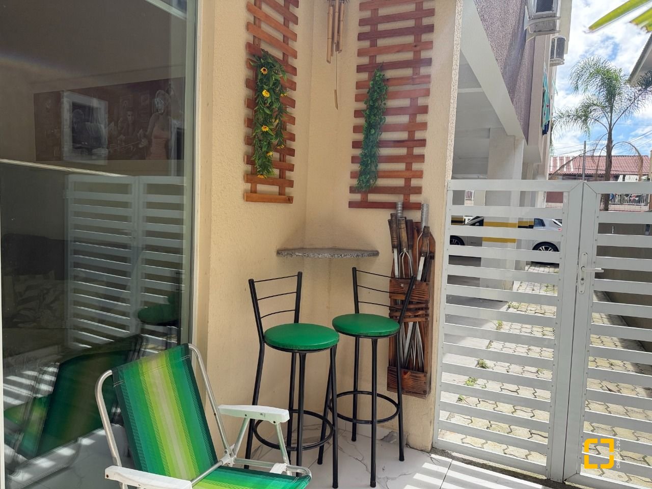 Apartamento com 61m², 3 quartos (sendo 1 suíte), 1 garagem, no bairro Ingleses em Florianópolis