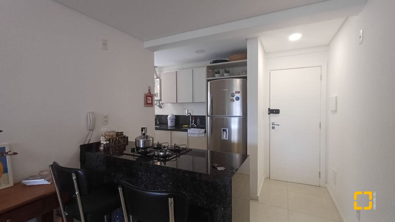 Apartamento com 74m², 3 quartos (sendo 1 suíte), 2 garagens, no bairro Itacorubi em Florianópolis