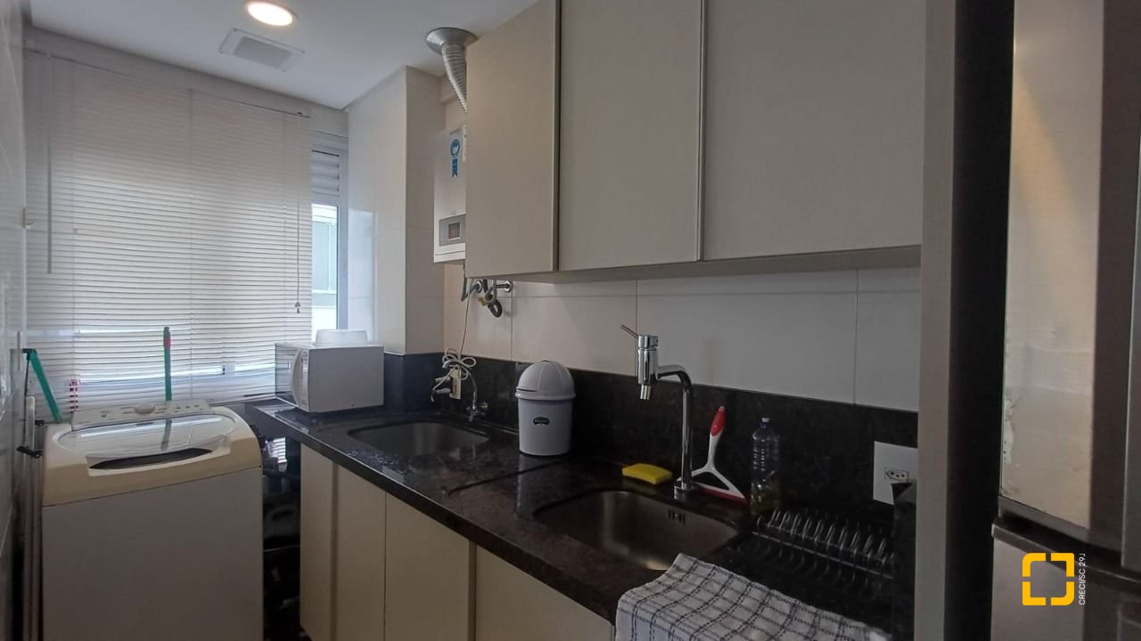 Apartamento com 74m², 3 quartos (sendo 1 suíte), 2 garagens, no bairro Itacorubi em Florianópolis
