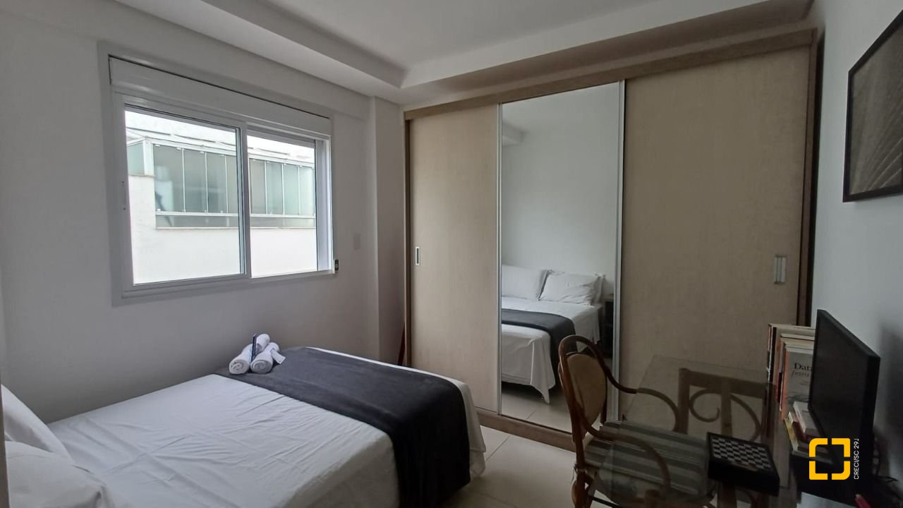 Apartamento com 74m², 3 quartos (sendo 1 suíte), 2 garagens, no bairro Itacorubi em Florianópolis
