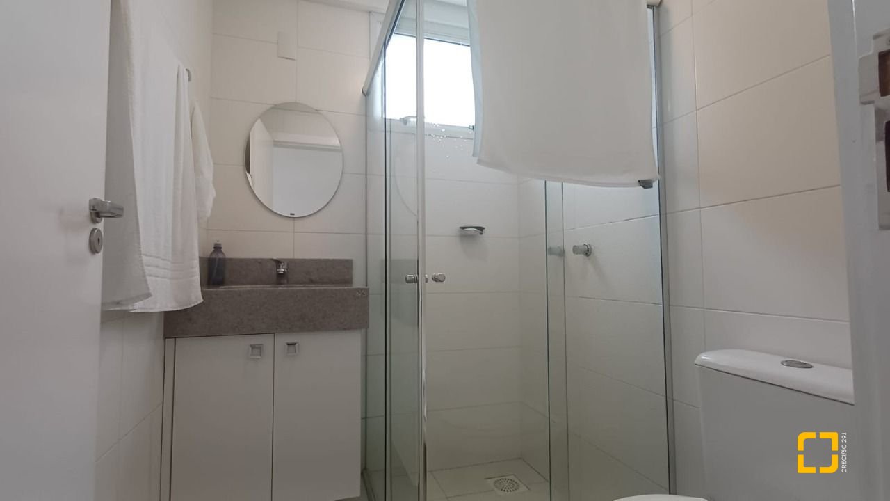 Apartamento com 74m², 3 quartos (sendo 1 suíte), 2 garagens, no bairro Itacorubi em Florianópolis