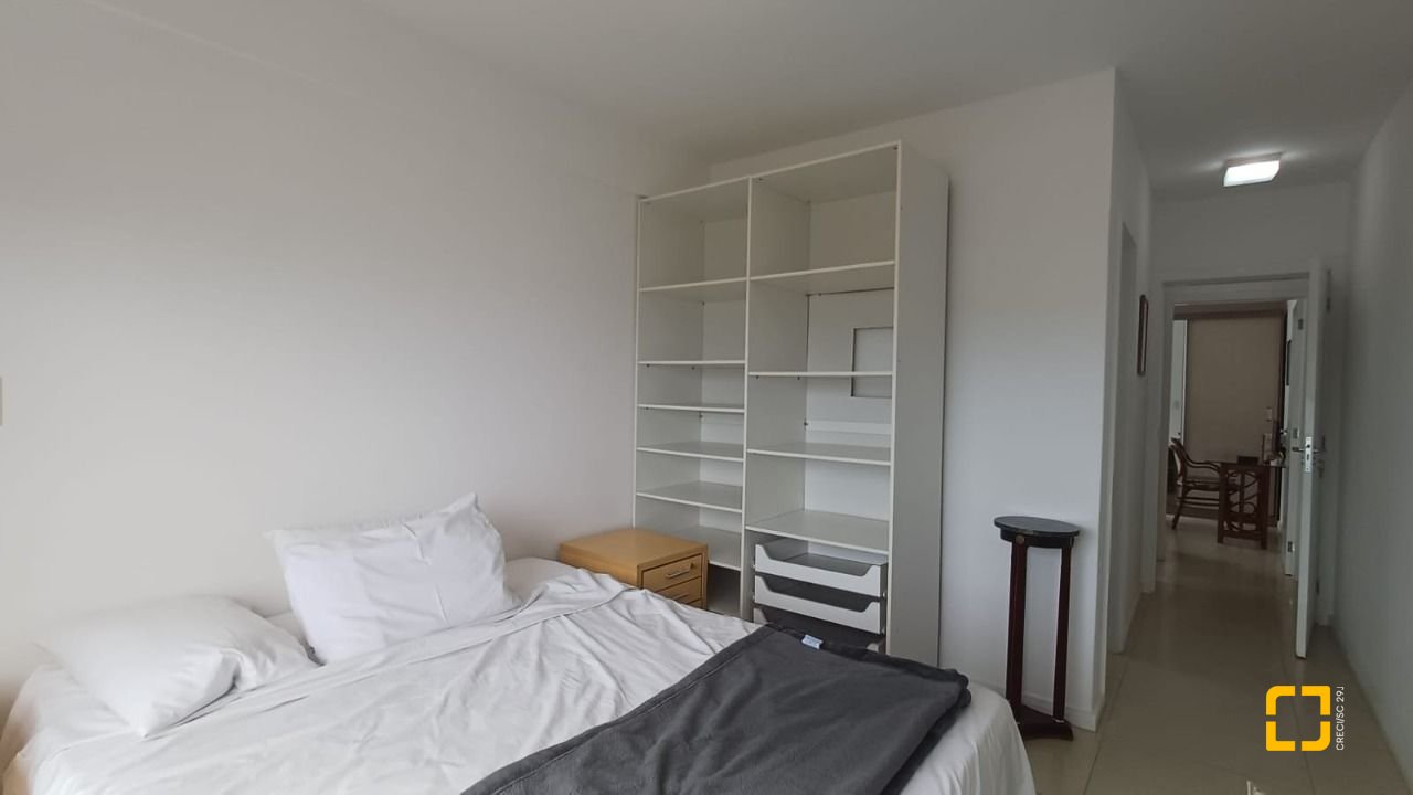 Apartamento com 74m², 3 quartos (sendo 1 suíte), 2 garagens, no bairro Itacorubi em Florianópolis