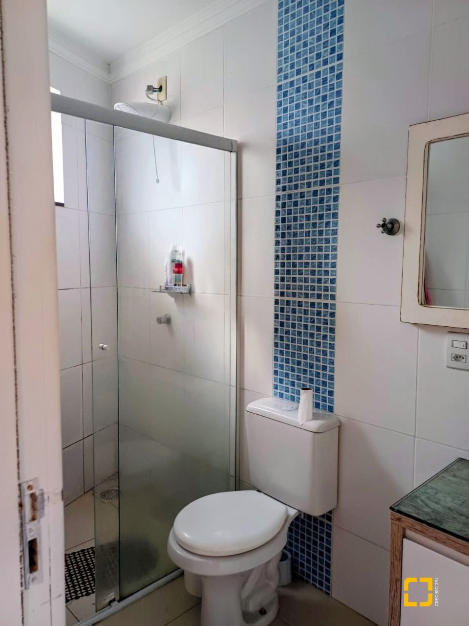 Apartamento com 120m², 4 quartos (sendo 1 suíte), 2 garagens, no bairro Ingleses do Rio Vermelho em Florianópolis