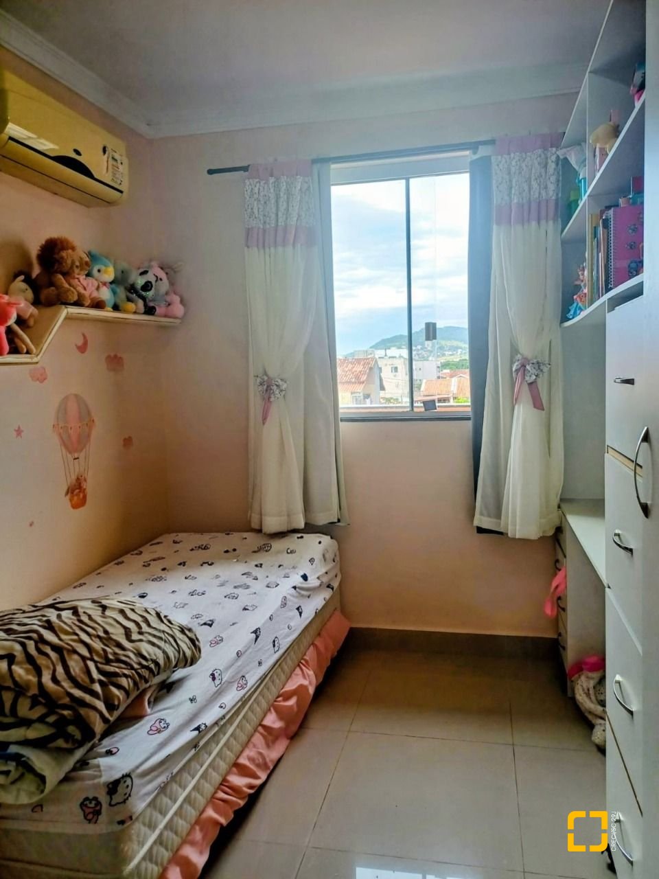 Apartamento com 120m², 4 quartos (sendo 1 suíte), 2 garagens, no bairro Ingleses do Rio Vermelho em Florianópolis