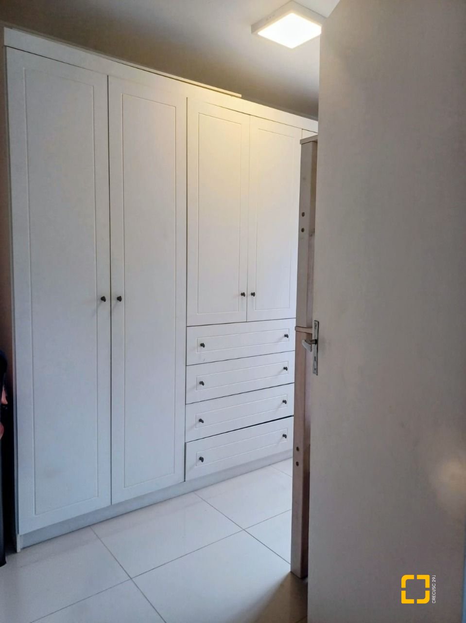 Apartamento com 120m², 4 quartos (sendo 1 suíte), 2 garagens, no bairro Ingleses do Rio Vermelho em Florianópolis