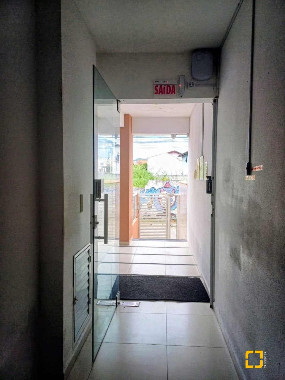 Apartamento com 120m², 4 quartos (sendo 1 suíte), 2 garagens, no bairro Ingleses do Rio Vermelho em Florianópolis