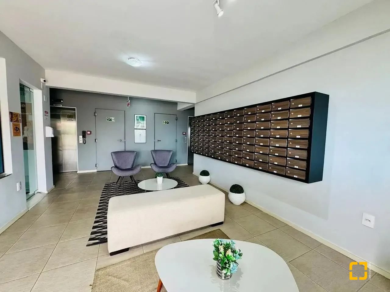 Apartamento com 56m², 2 quartos, 1 garagem, no bairro Areias em São José
