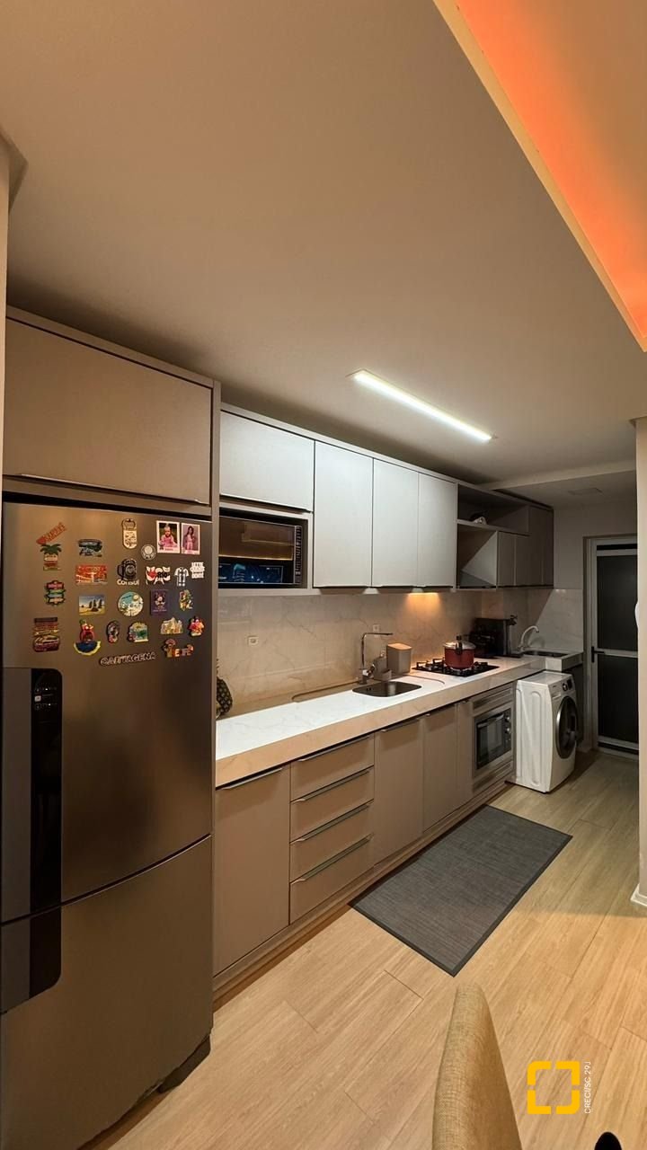 Apartamento com 56m², 2 quartos, 1 garagem, no bairro Areias em São José