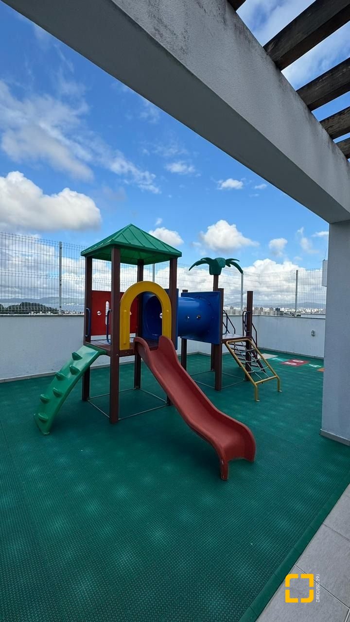 Apartamento com 56m², 2 quartos, 1 garagem, no bairro Areias em São José