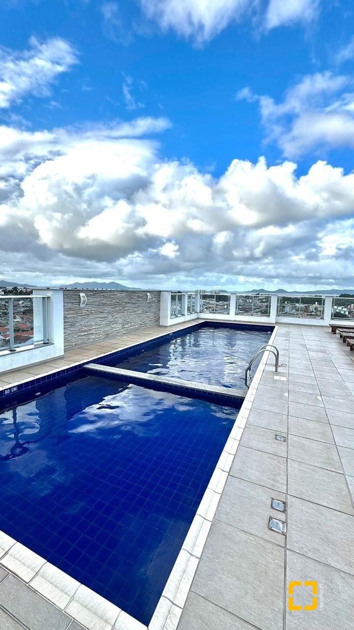 Apartamento com 56m², 2 quartos, 1 garagem, no bairro Areias em São José